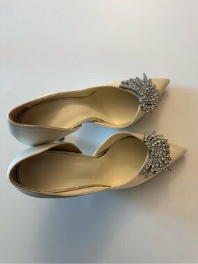 Piferi Ursula Crystal-Embellished Satin Pumps -
Ivory - Size 37